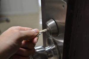 鍵を開錠する:写真画像